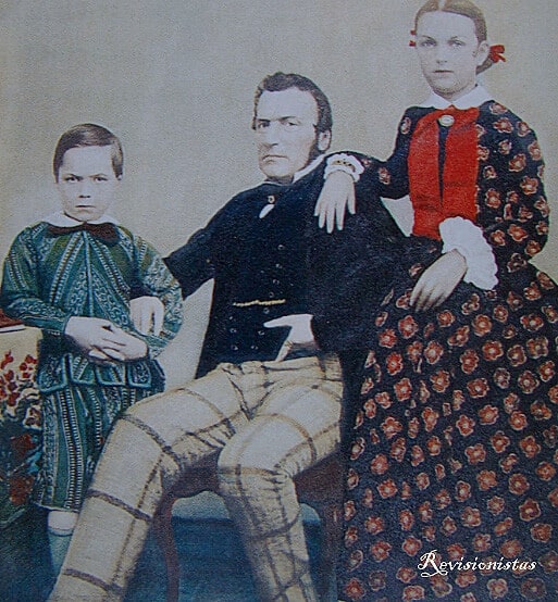 Charles Henri Pellegrini avec ses enfants Julia et Carlos